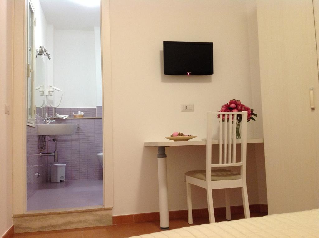 B&B A Casa Di Amici 贾迪尼-纳克索斯 外观 照片