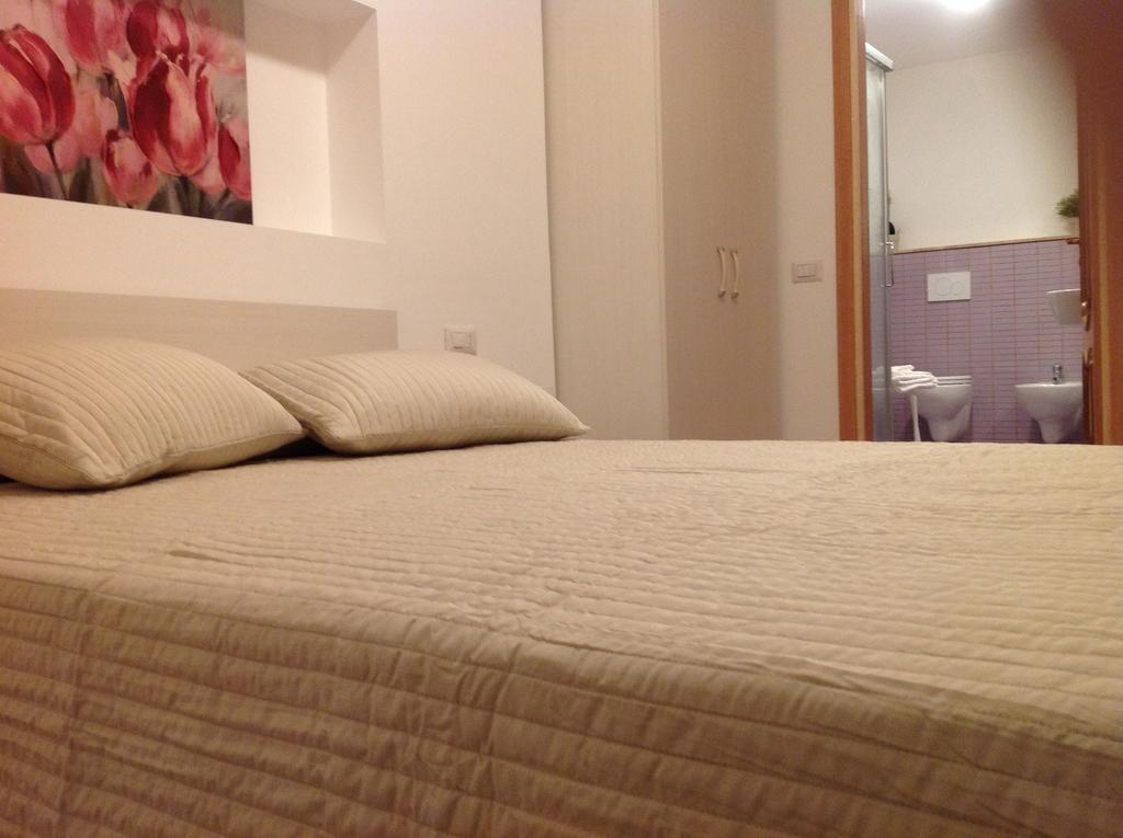 B&B A Casa Di Amici 贾迪尼-纳克索斯 客房 照片