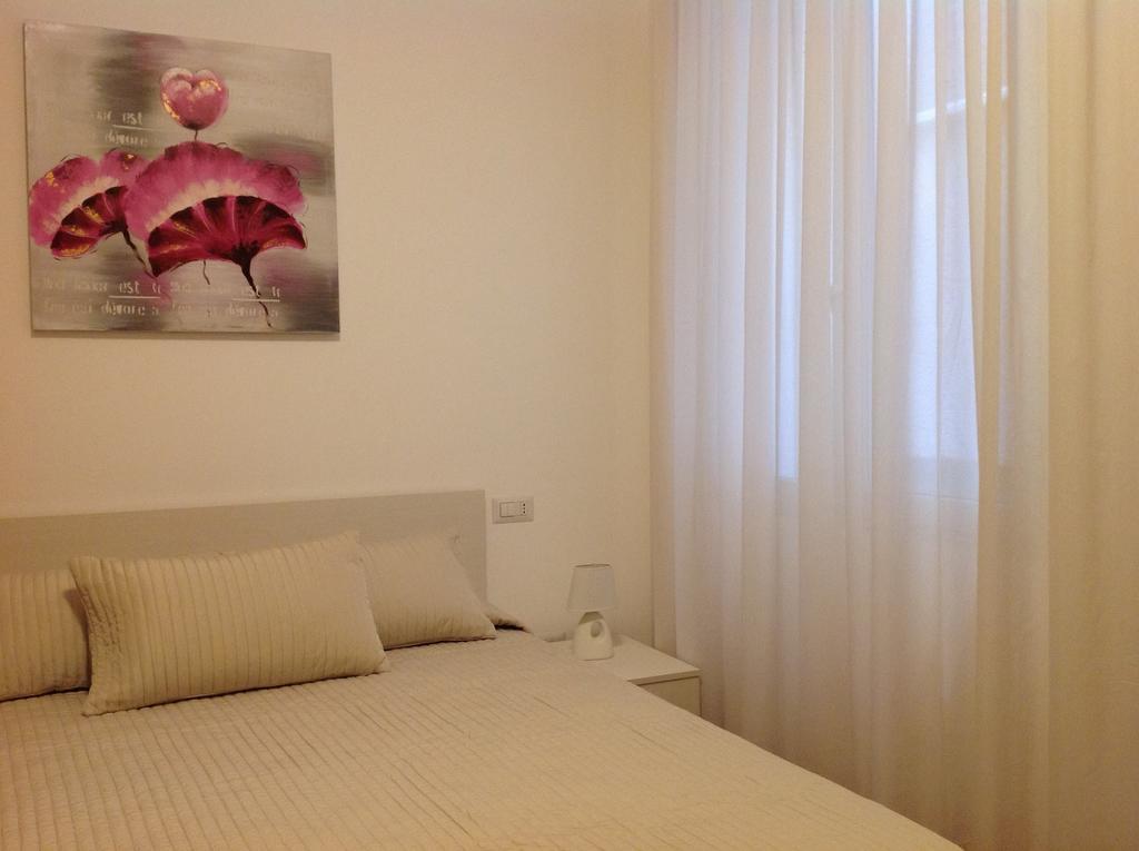 B&B A Casa Di Amici 贾迪尼-纳克索斯 客房 照片